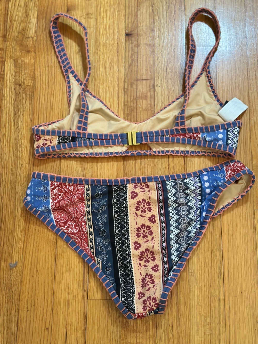 MINKPINK Lily Bikini Top & Lily Bikini Bottom SIZE L (f6) - Picture 8 of 16